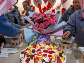 华体会官方网页版-华体会(中国)-华体会
举办三八妇女节活动